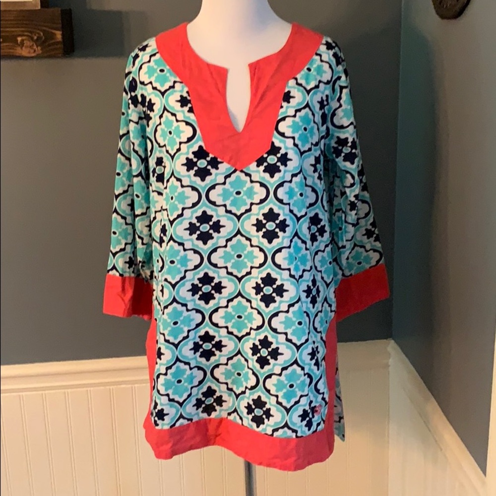 Simply Southern split Neck Geometric Tunic Medium